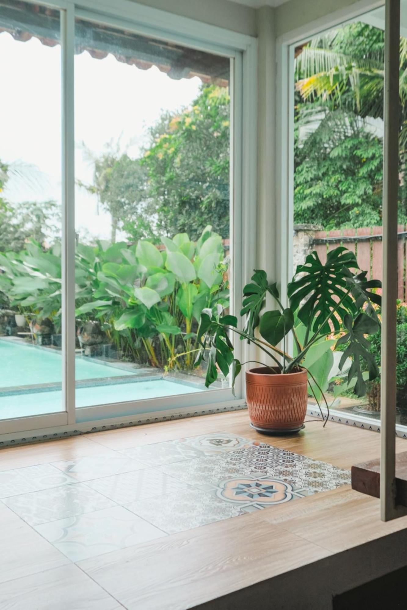 Villa Prambanan Jogja With Private Swimming Pool By Simply Homy スレマン エクステリア 写真